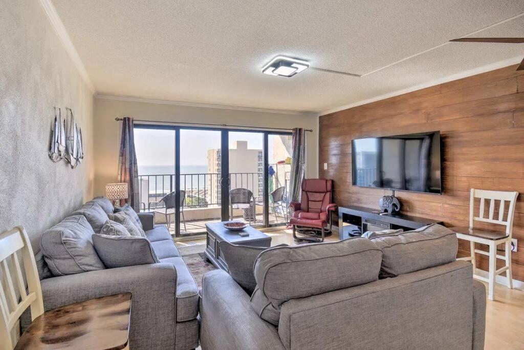 Coastal Escape Penthouse With Ocean Views Lägenhet Myrtle Beach Exteriör bild