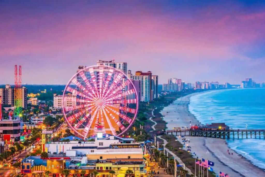 Coastal Escape Penthouse With Ocean Views Lägenhet Myrtle Beach Exteriör bild