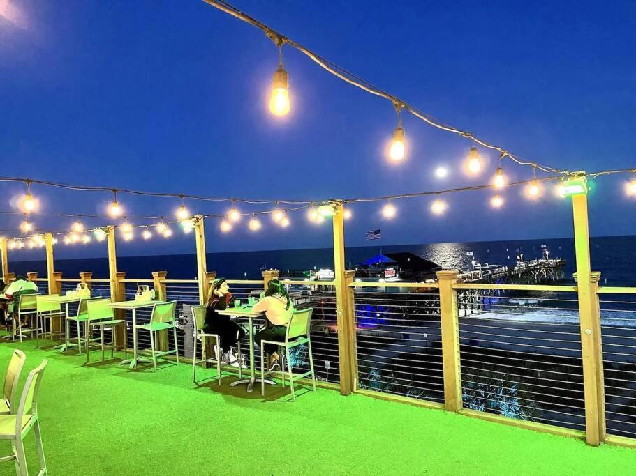 Coastal Escape Penthouse With Ocean Views Lägenhet Myrtle Beach Exteriör bild